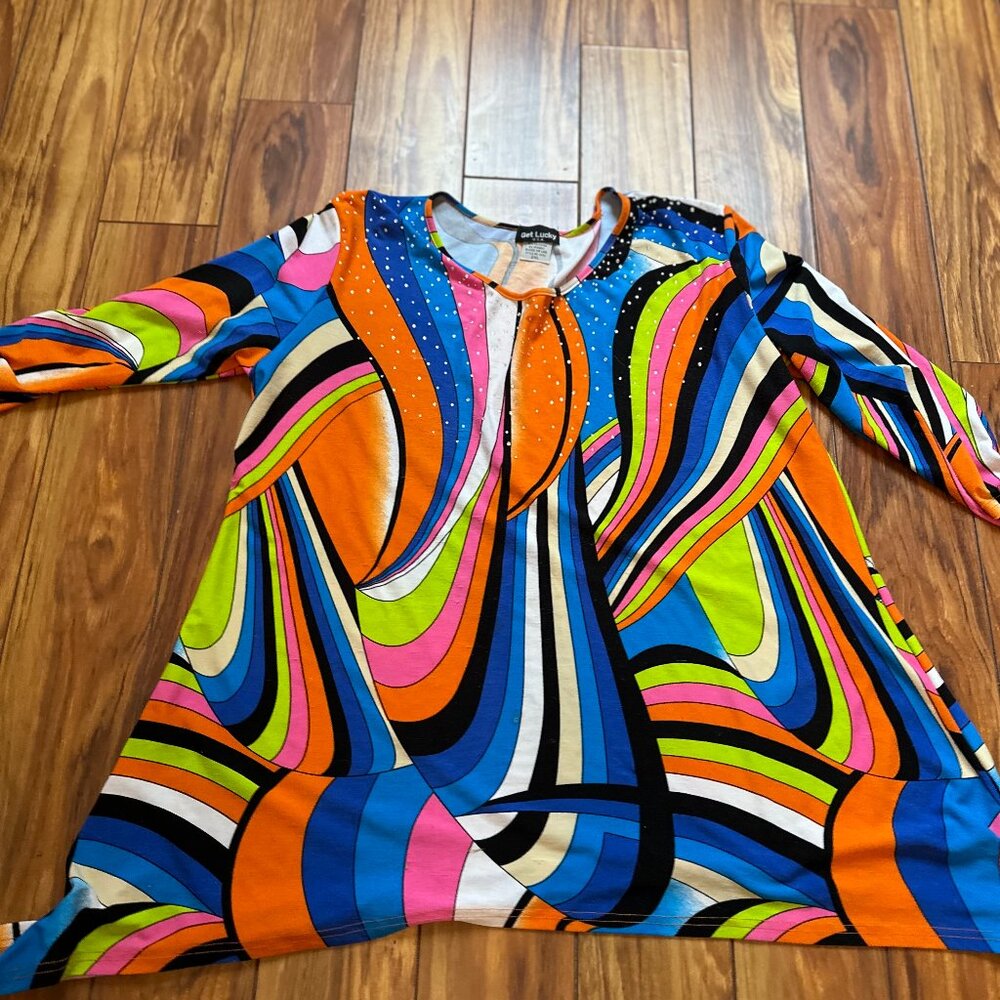 Vintage Get Lucky USA Y2K Groovy retro 60s 70s inspired psychedelic asymmetrical